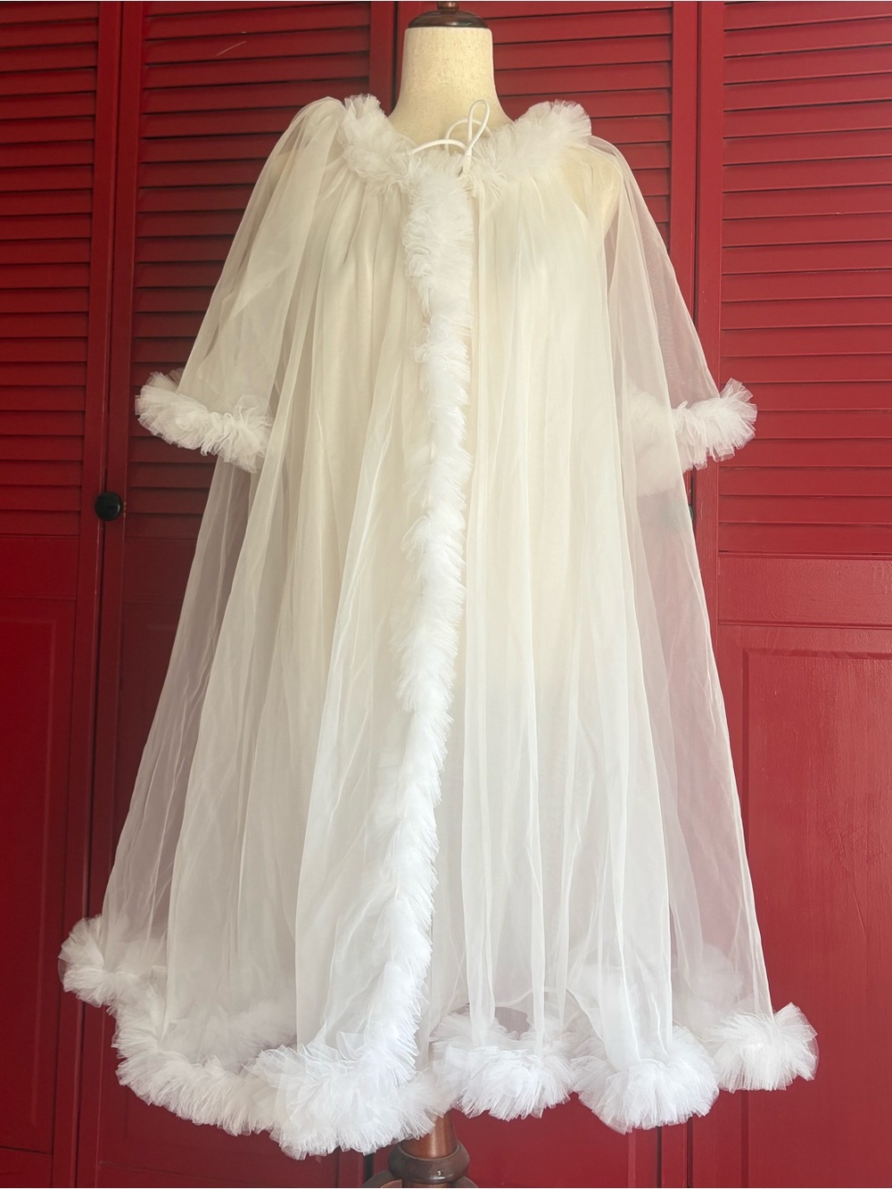 Lovely vintage 50s 60s Lisette by Al Sterling robe & gown set white M